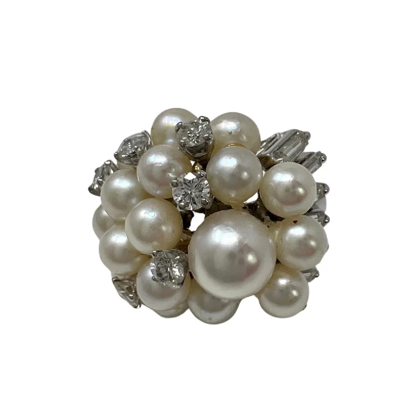 Platinum Ring with Pearls and Diamonds