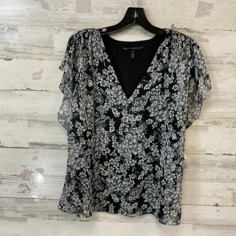 Top Short Sleeve By White House Black Market In Black, Size: S