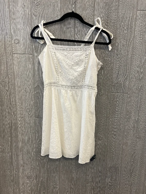 Dress Casual Midi By Forever 21 In White, Size: M