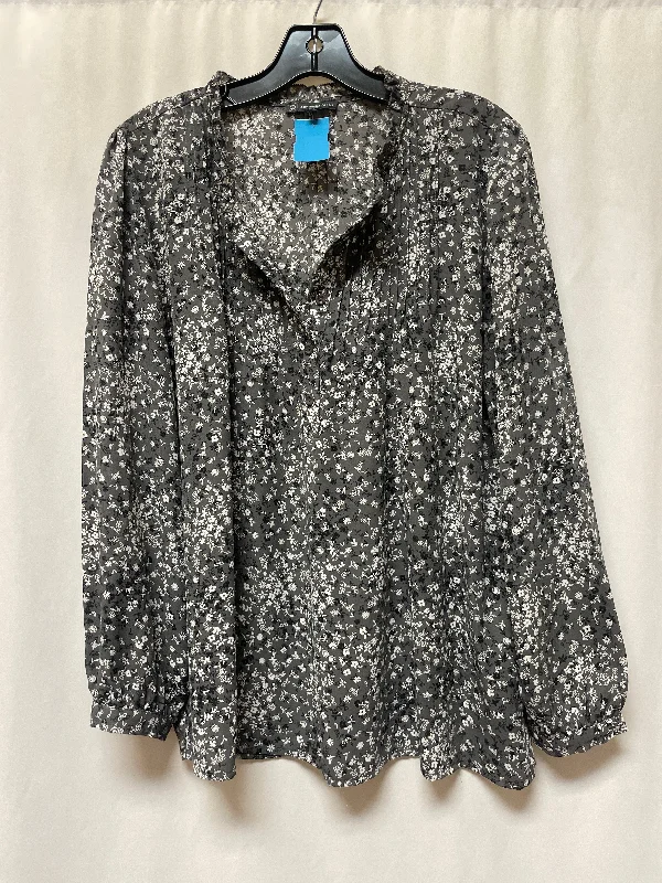 Top Long Sleeve By Adrianna Papell In Grey, Size: M