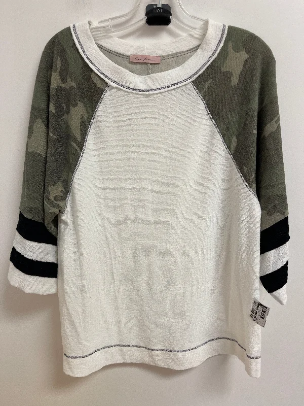 Top Long Sleeve By Ces Femme In Camouflage Print, Size: M