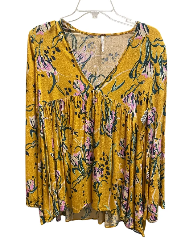 Top Long Sleeve By Free People In Yellow, Size: Xs