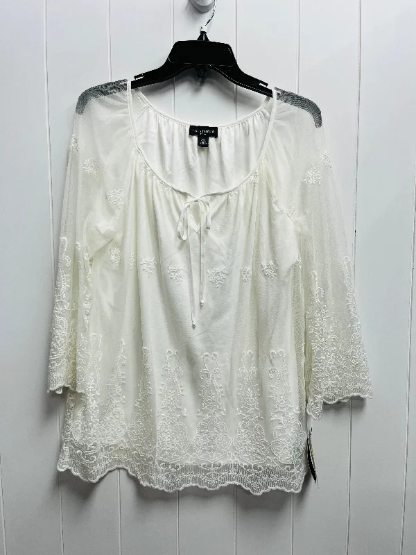 Top Long Sleeve By In Studio In White, Size: Xlp